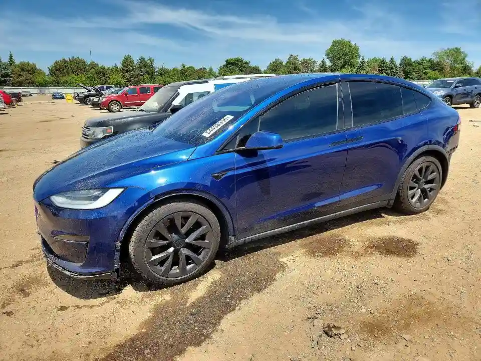 7SAXCBE67NF332253 2022 TESLA MODEL X-0