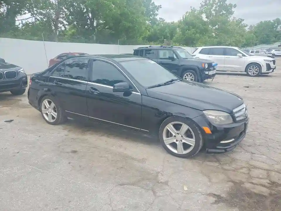 WDDGF8BB0BR157946 2011 MERCEDES-BENZ C-CLASS-3