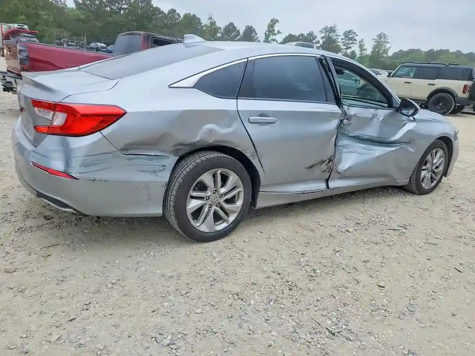 1HGCV1F14JA138562 2018 HONDA ACCORD-2