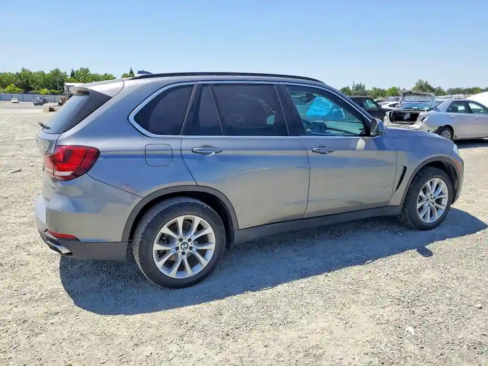 5UXKT0C52G0F75252 2016 BMW X5-2