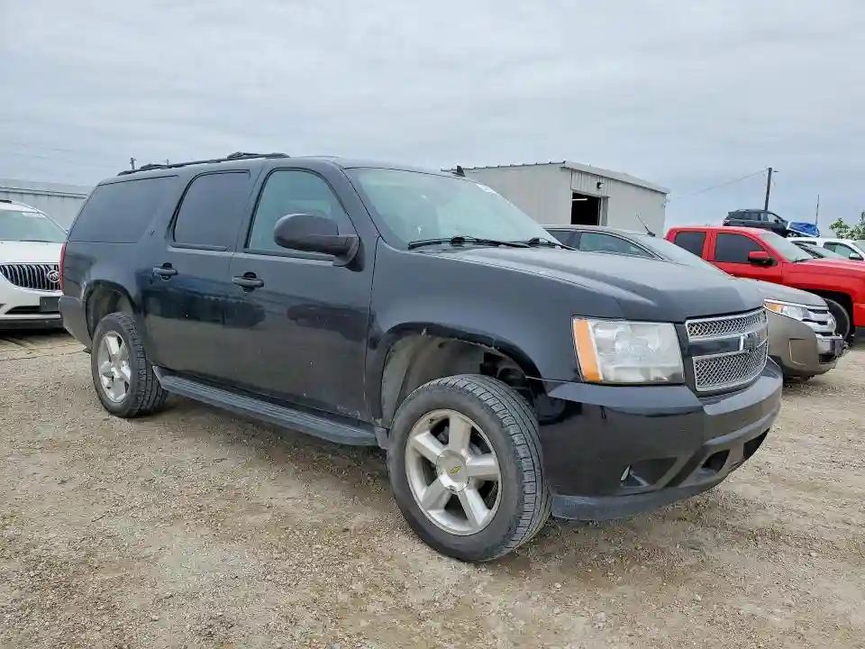 1GNUKJE32AR209457 2010 CHEVROLET SUBURBAN-3