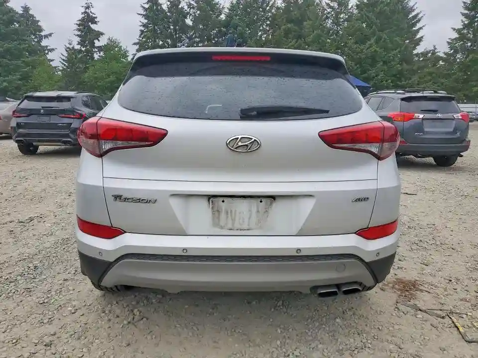 KM8J3CA20JU676631 2018 HYUNDAI TUCSON-5