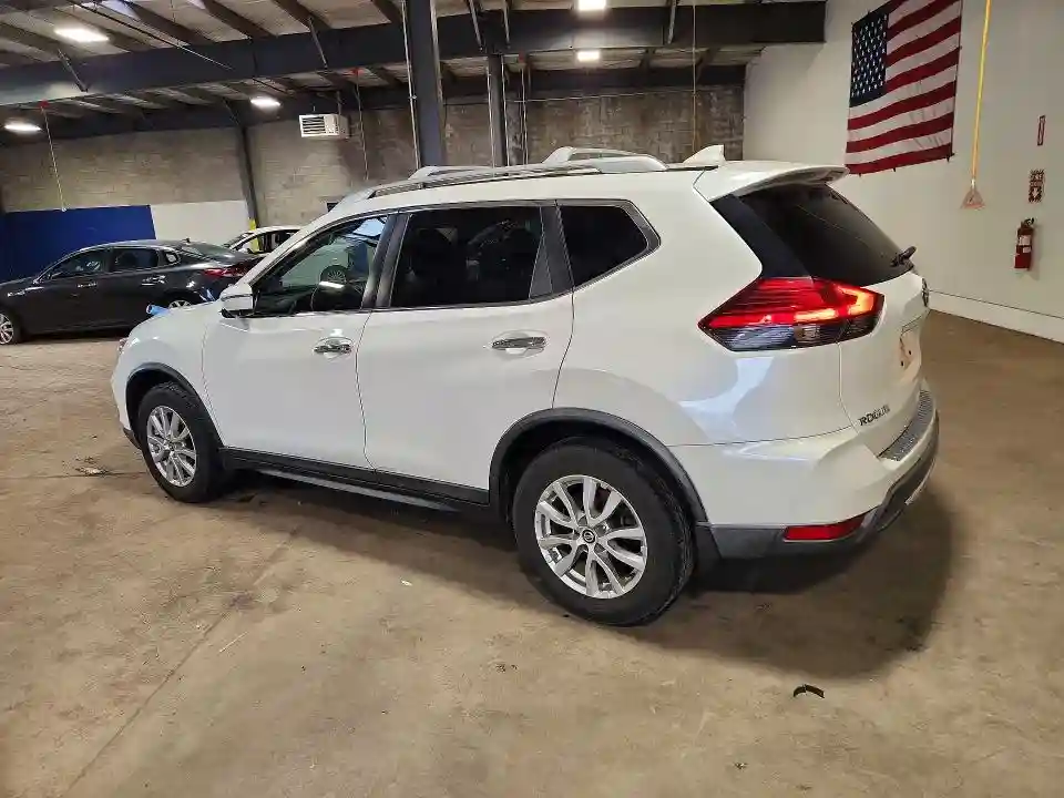 KNMAT2MV1HP522085 2017 NISSAN ROGUE-1