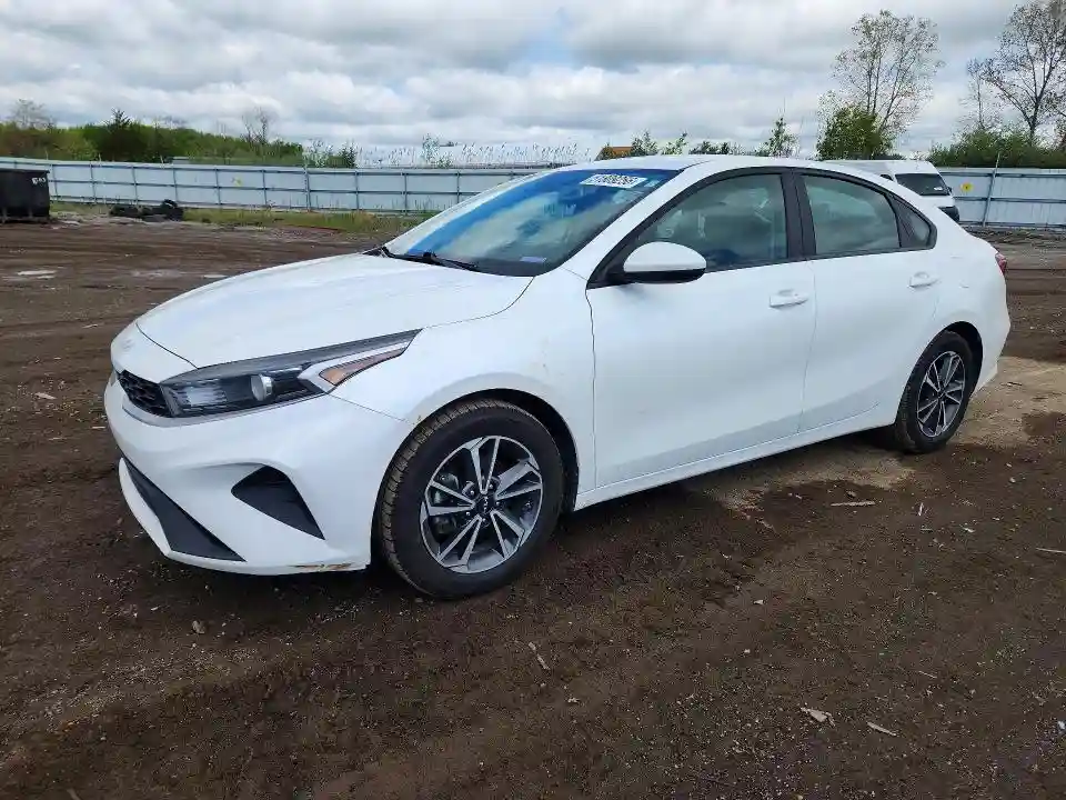 3KPF24AD4NE466199 2022 KIA FORTE-0