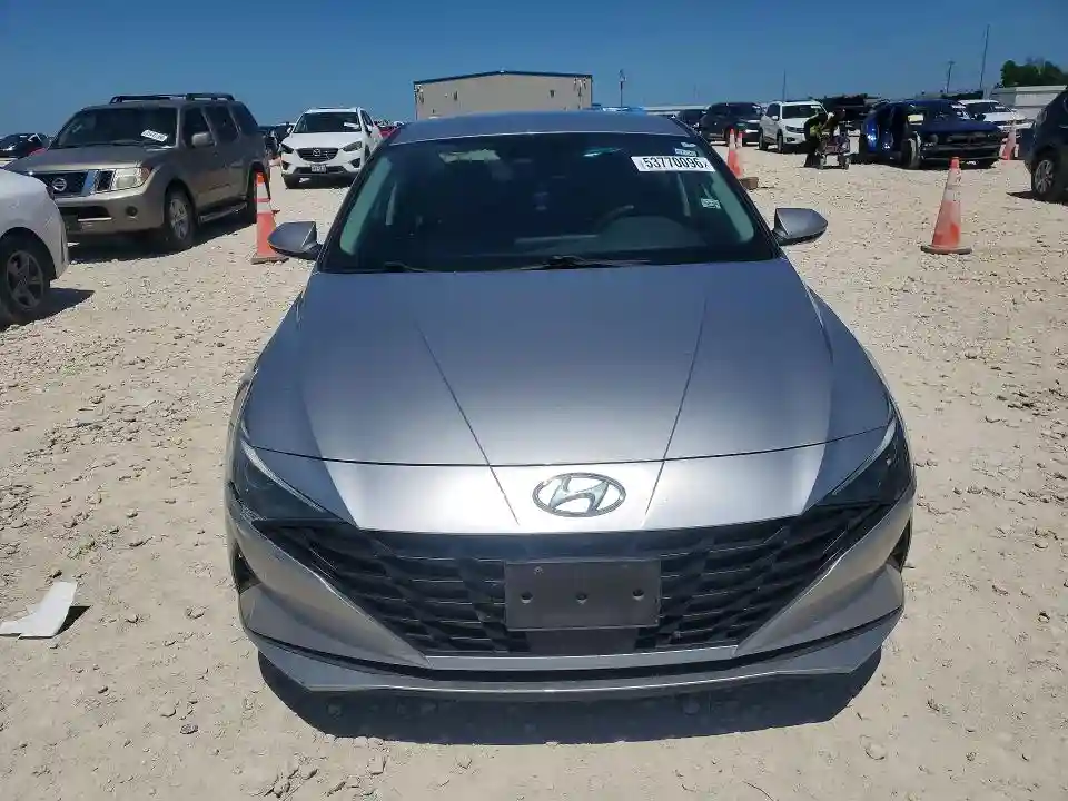 5NPLS4AG5MH004399 2021 HYUNDAI ELANTRA-4