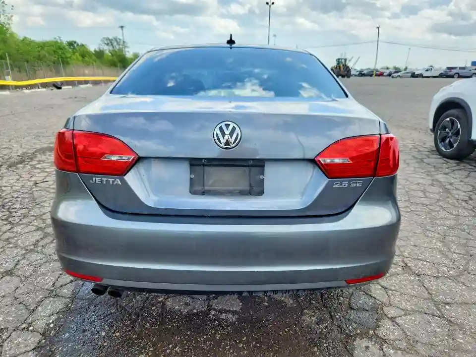 3VWDX7AJ9CM402076 2012 VOLKSWAGEN JETTA-5