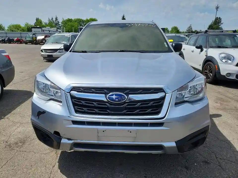 JF2SJAAC7JH453430 2018 SUBARU FORESTER-4