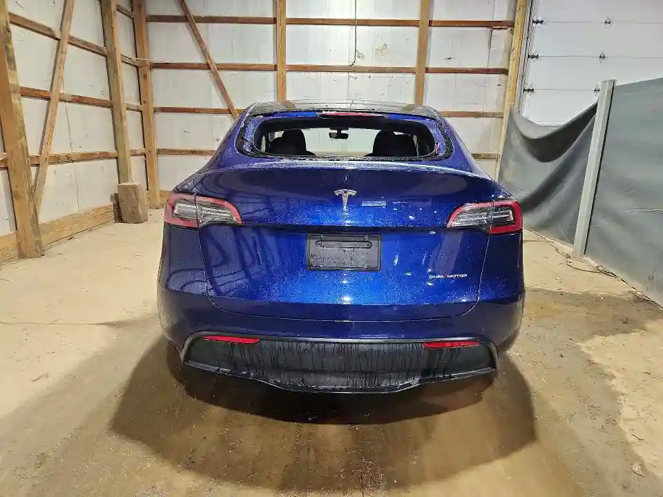 7SAYGDEE7NA016621 2022 TESLA MODEL Y-5