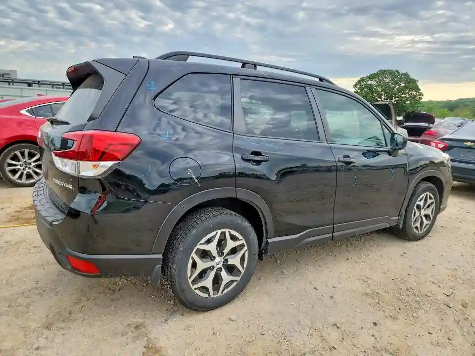 JF2SKAEC4KH470680 2019 SUBARU FORESTER-2