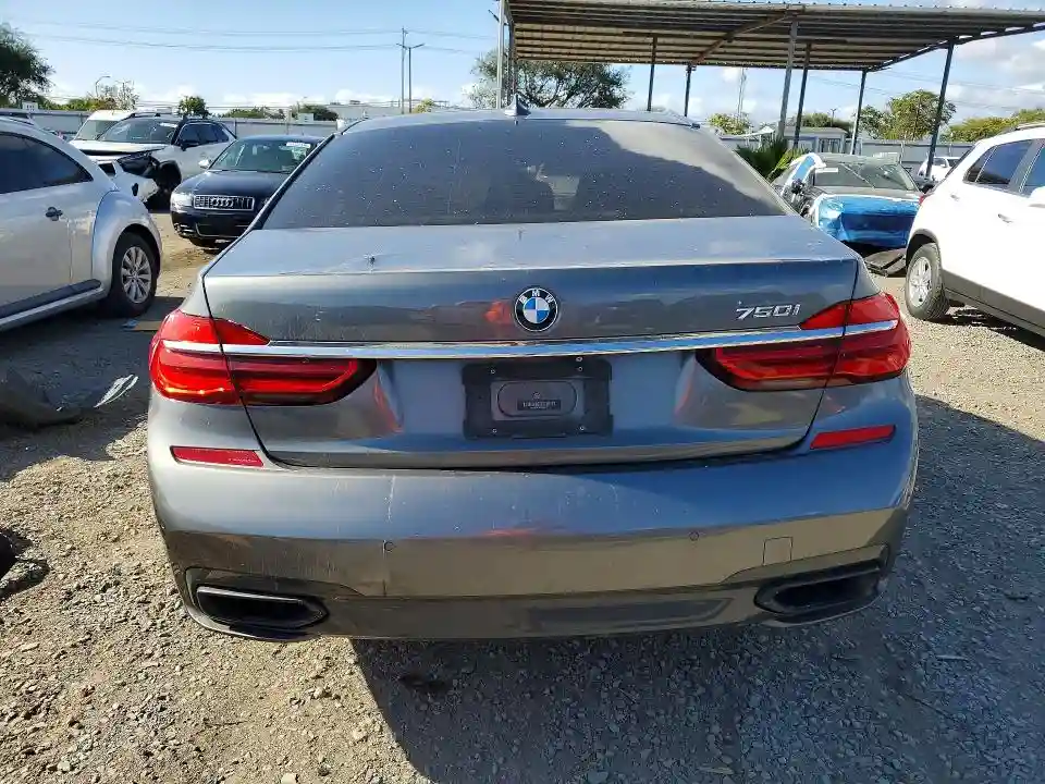 WBA7F0C54GGL99546 2016 BMW 7 SERIES-5