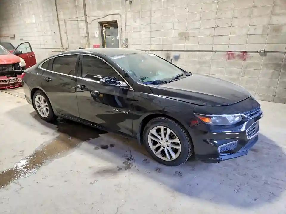 1G1ZD5ST3JF233006 2018 CHEVROLET MALIBU-3