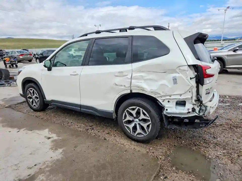 JF2SKAJC7LH468106 2020 SUBARU FORESTER-1