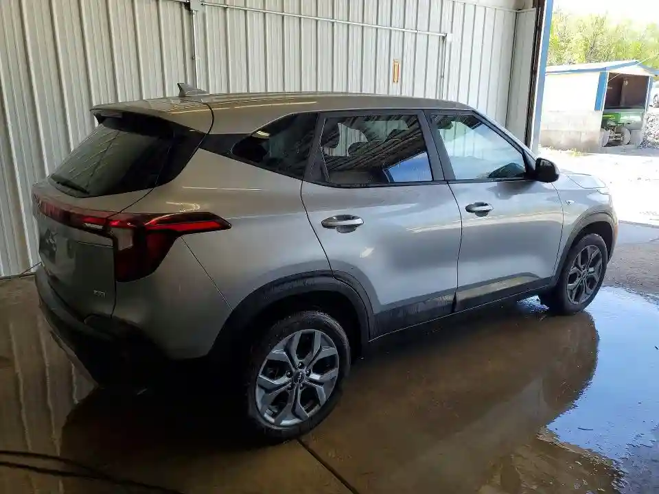 KNDEPCAA3S7737942 2025 KIA SELTOS-2