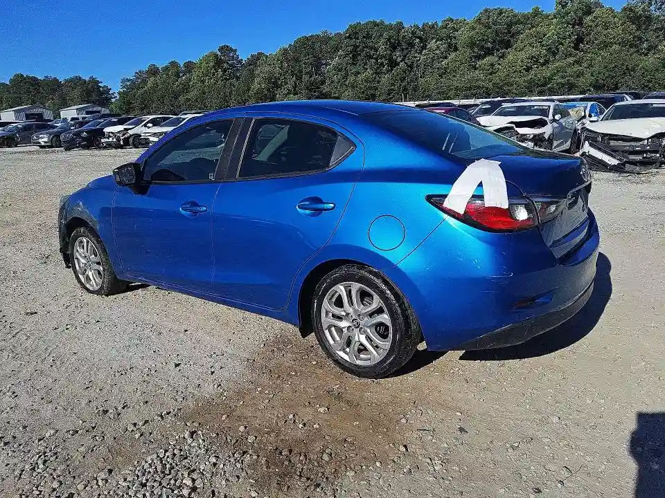 3MYDLBYV9HY169781 2017 TOYOTA YARIS-1