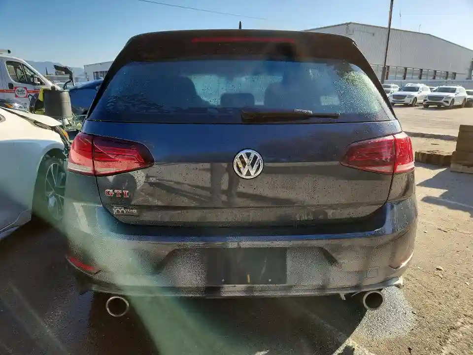 3VW6T7AU9KM015458 2019 VOLKSWAGEN GTI-5