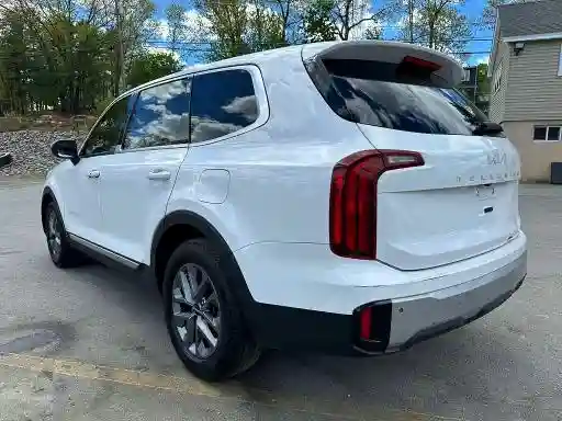 5XYP2DGC8PG353106 2023 KIA TELLURIDE-1