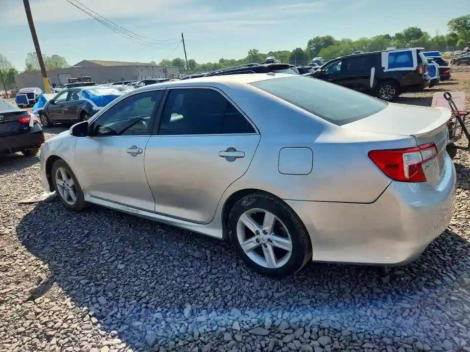 4T1BF1FK1DU653470 2013 TOYOTA CAMRY-1