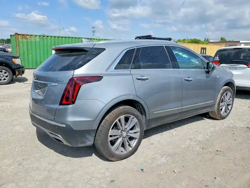 1GYKNDR48SZ111220 2025 CADILLAC XT5-2