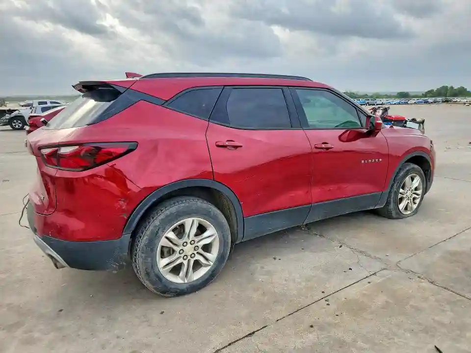 3GNKBCRS5KS695300 2019 CHEVROLET BLAZER-2