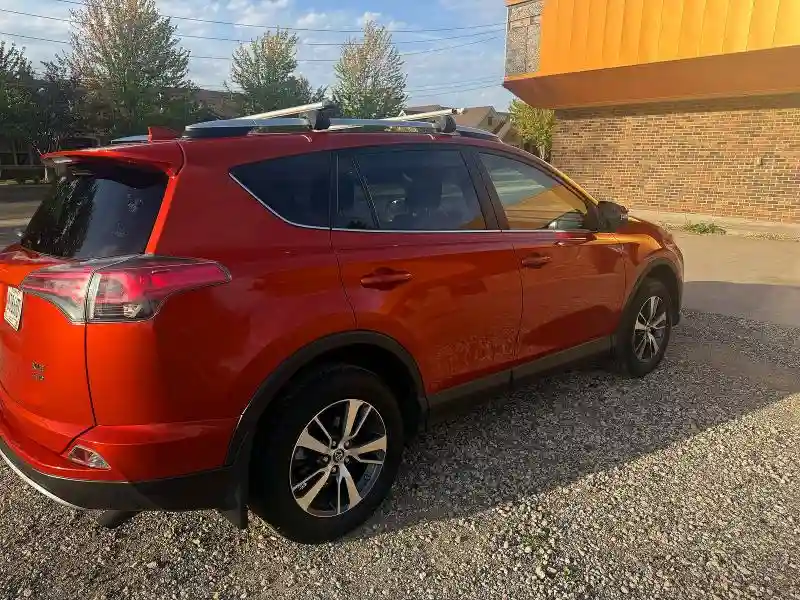 JTMRFREV8GJ094261 2016 TOYOTA RAV4-3