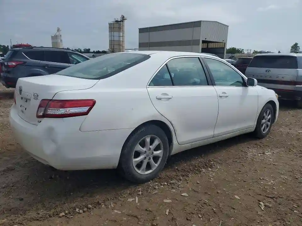 4T4BF3EK3BR112419 2011 TOYOTA CAMRY-2