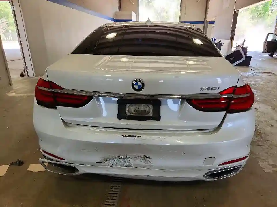 WBA7E2C5XKB216901 2019 BMW 7 SERIES-5