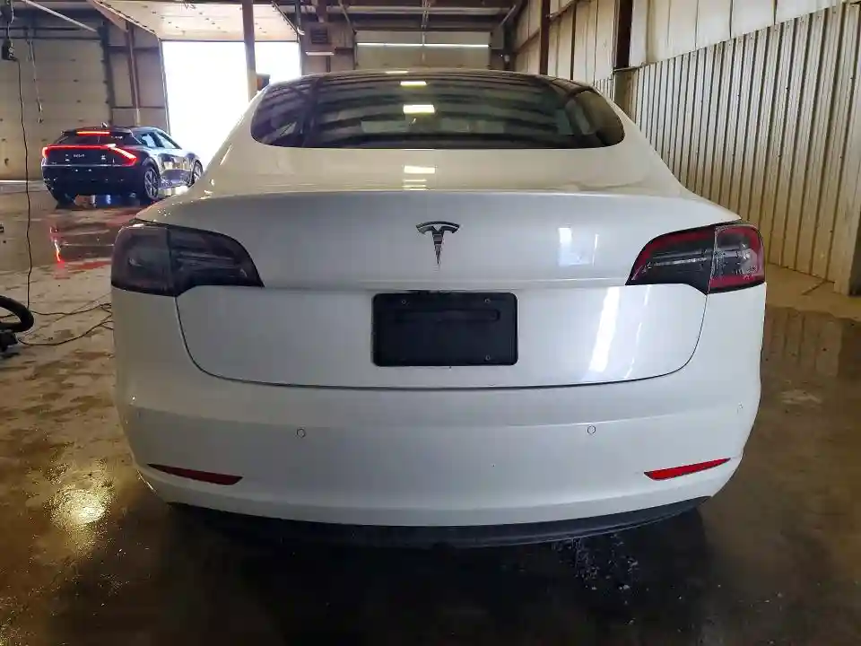 5YJ3E1EB3LF793721 2020 TESLA MODEL 3-5