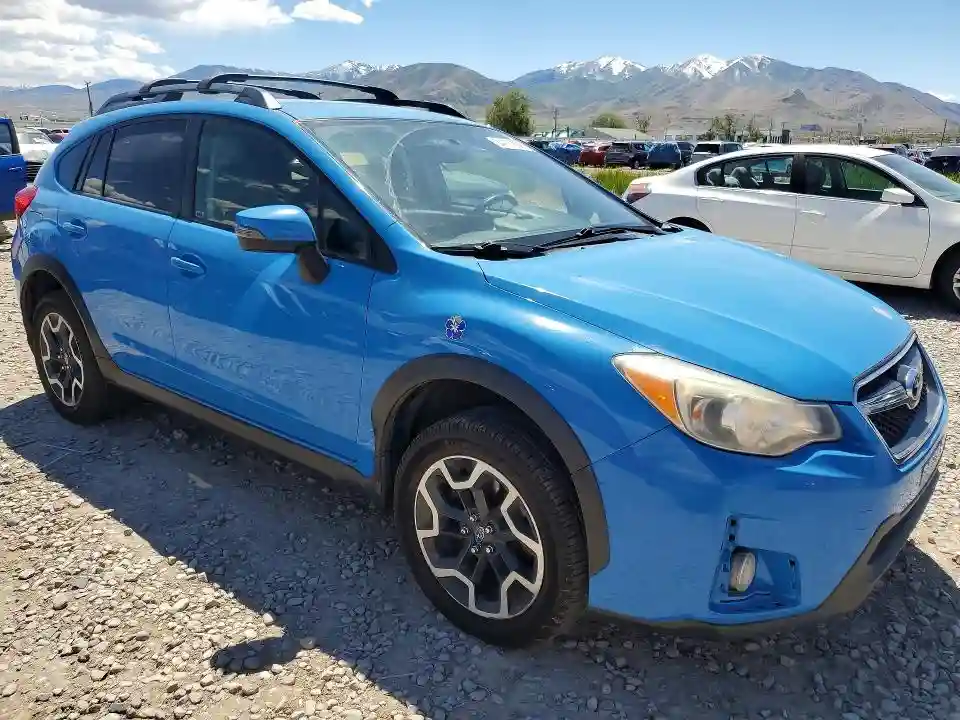 JF2GPAKC1HH278282 2017 SUBARU CROSSTREK-3