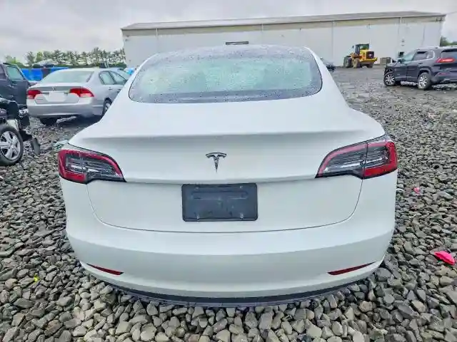 5YJ3E1EA9PF574596 2023 TESLA MODEL 3-5