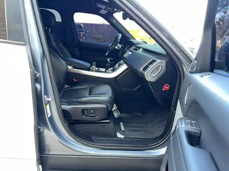 SALWG2RV3JA404415 2018 LAND ROVER RANGEROVER-4
