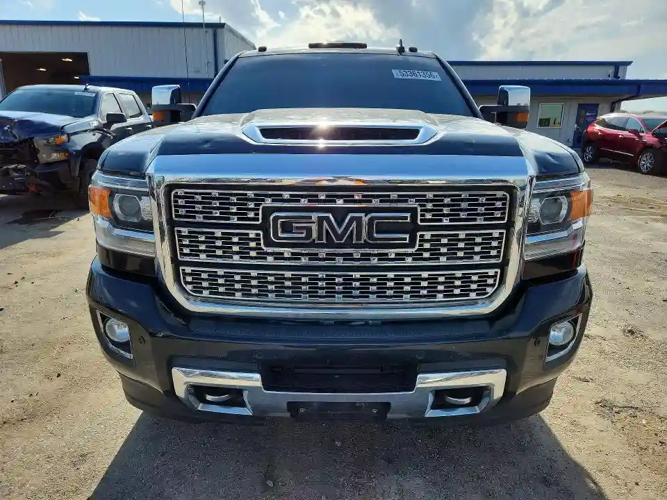 1GT12UEY3JF232904 2018 GMC SIERRA-4
