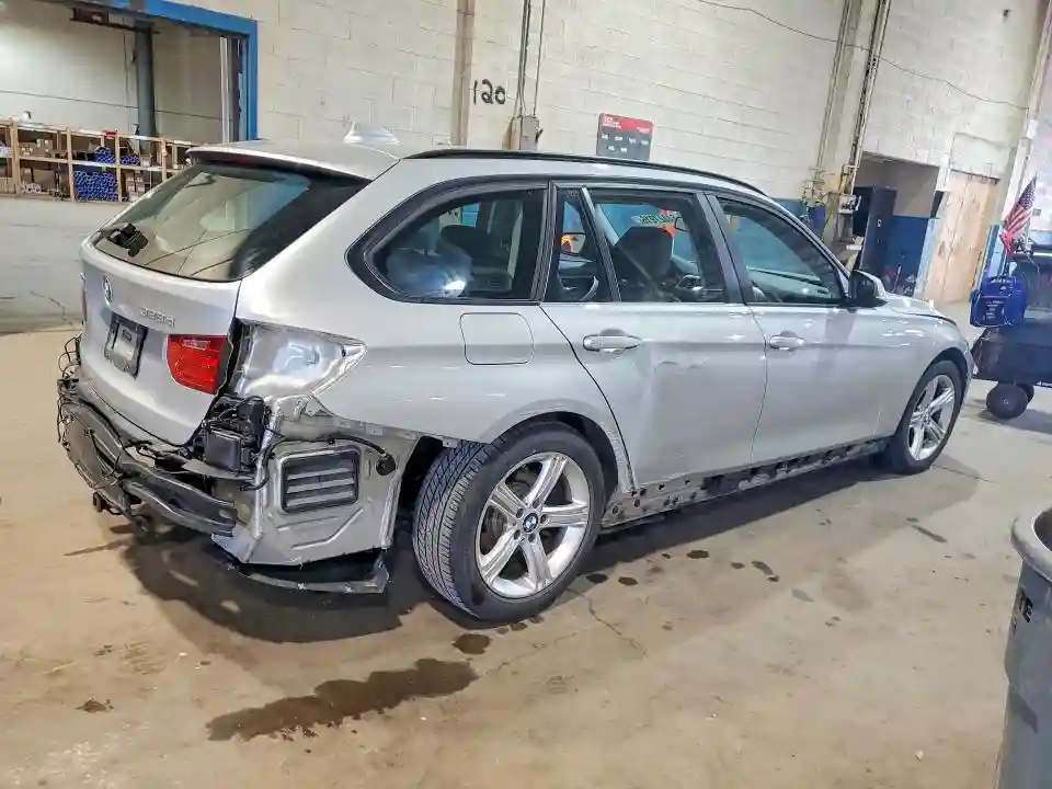 WBA3K5C55EKT33556 2014 BMW 3 SERIES-2