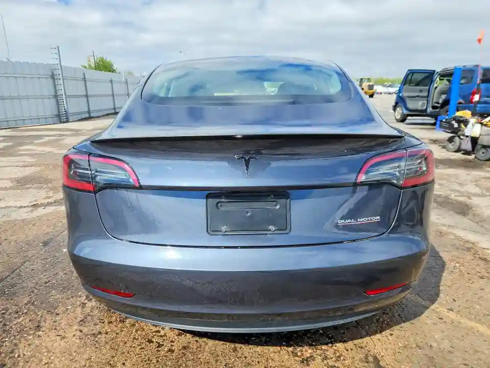 5YJ3E1EC2PF636941 2023 TESLA MODEL 3-5