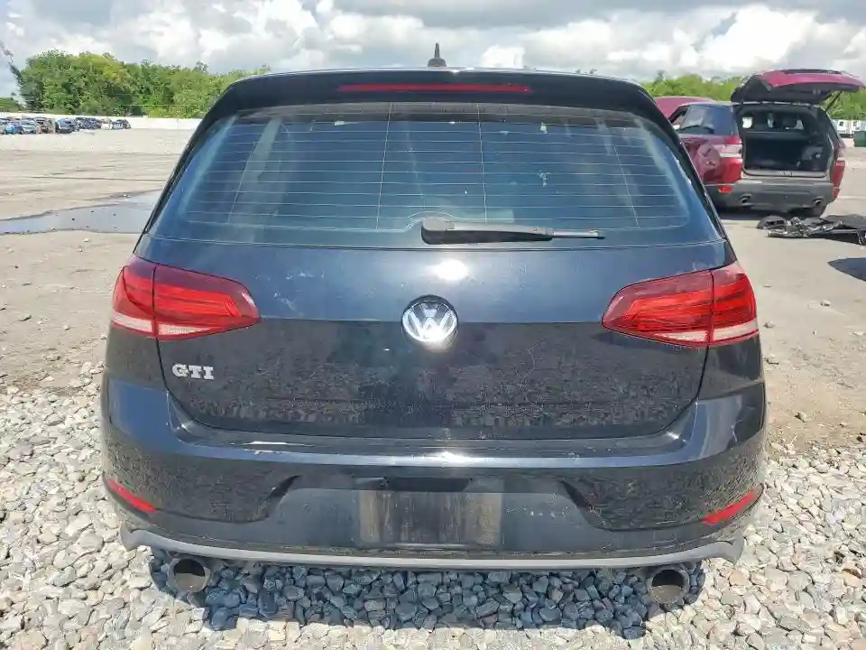 3VW447AU1JM262248 2018 VOLKSWAGEN GTI-5