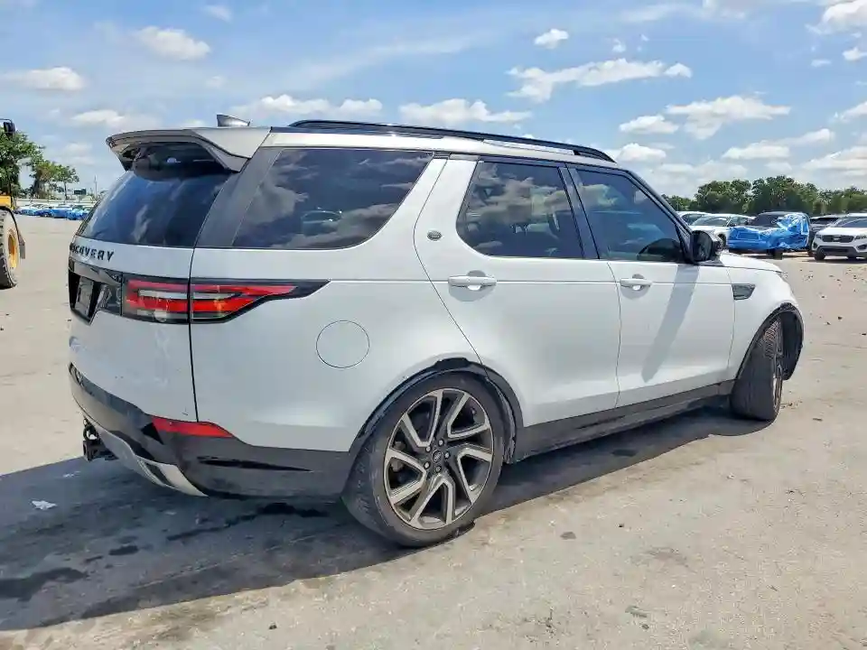 SALRHBBVXHA037088 2017 LAND ROVER DISCOVERY-2