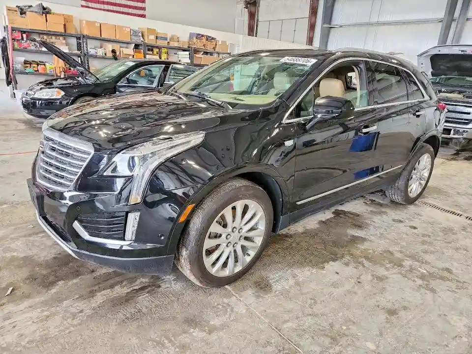 1GYKNFRSXHZ141189 2017 CADILLAC XT5-0