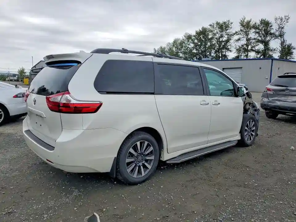 5TDDZ3DC3KS216793 2019 TOYOTA SIENNA-2