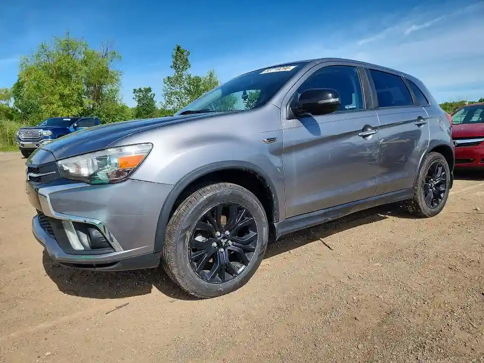 JA4AR3AU7JU009053 2018 MITSUBISHI OUTLANDER-0