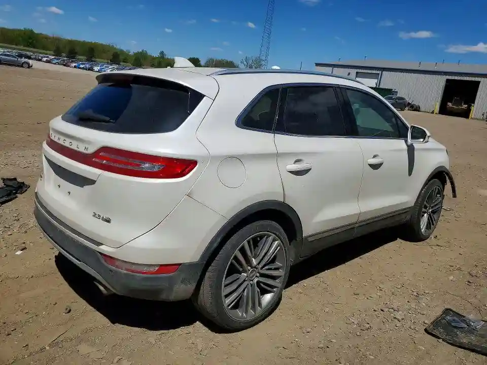 5LMTJ3DH0GUJ04155 2016 LINCOLN MKC-2