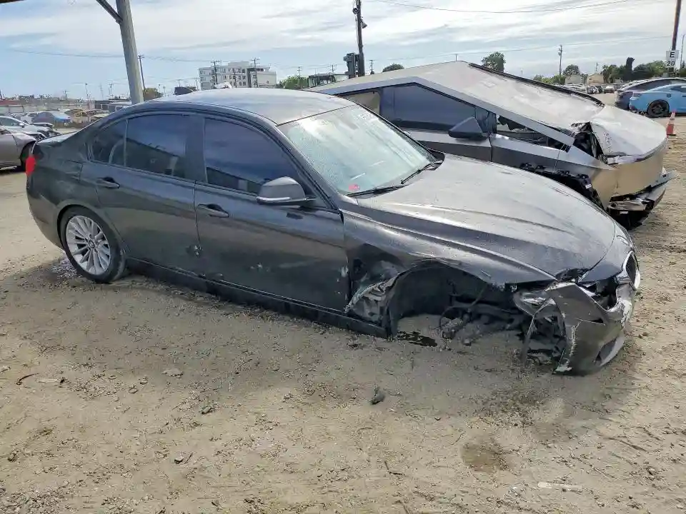 WBA8A9C57GK616964 2016 BMW 3 SERIES-3