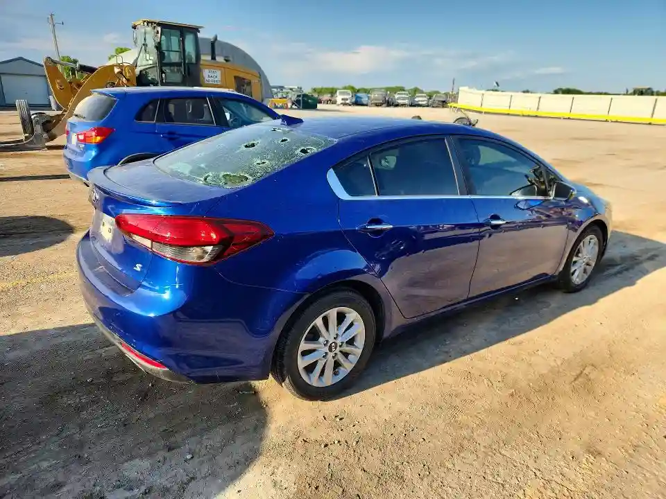 3KPFL4A74HE057650 2017 KIA FORTE-2