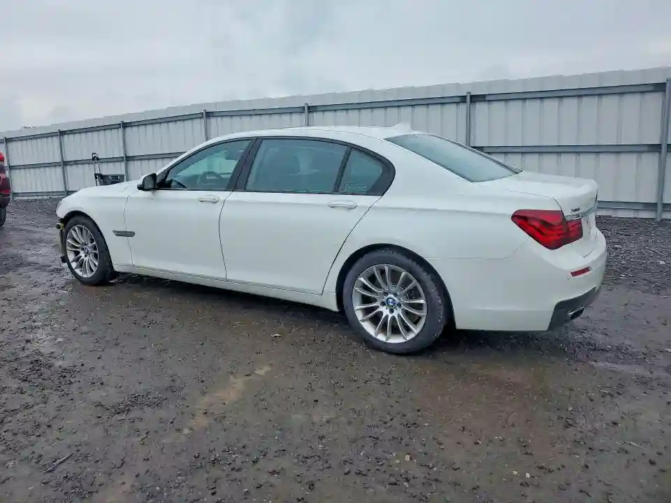 WBAYF8C57FD655150 2015 BMW 7 SERIES-1