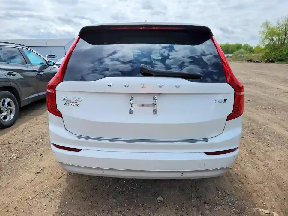 YV4A22PK5N1818064 2022 VOLVO XC90-5
