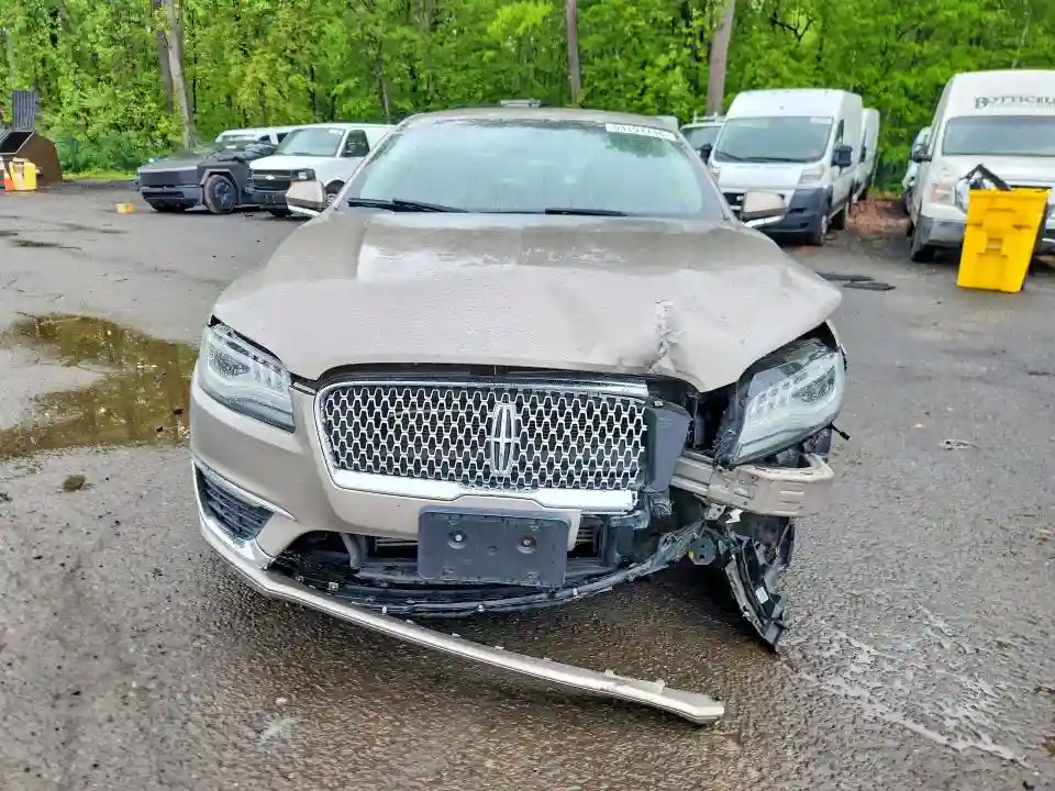 3LN6L5A93JR625646 2018 LINCOLN MKZ-4