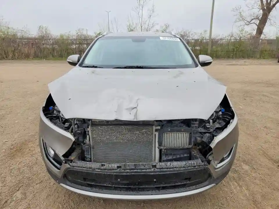 5XYPHDA13HG268682 2017 KIA SORENTO-4