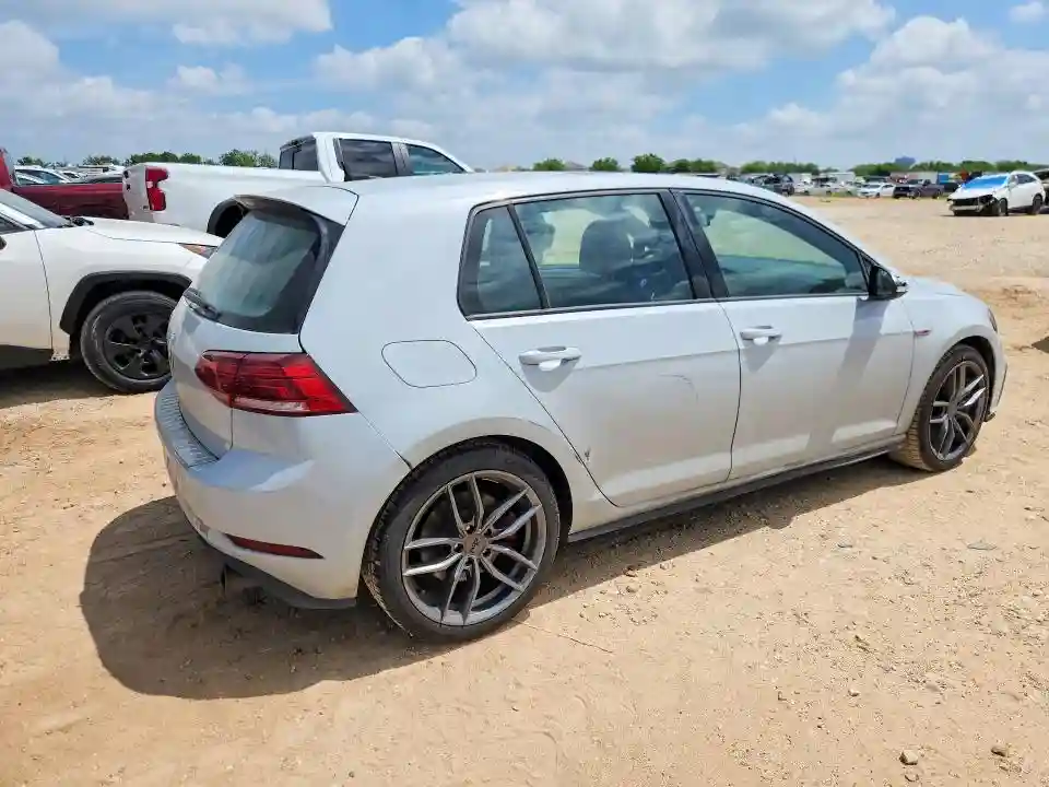 3VW5T7AUXKM016100 2019 VOLKSWAGEN GTI-2