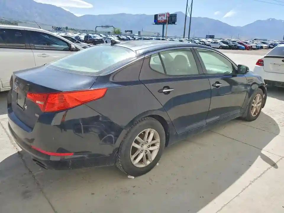 KNAGM4A76D5304672 2013 KIA OPTIMA-2