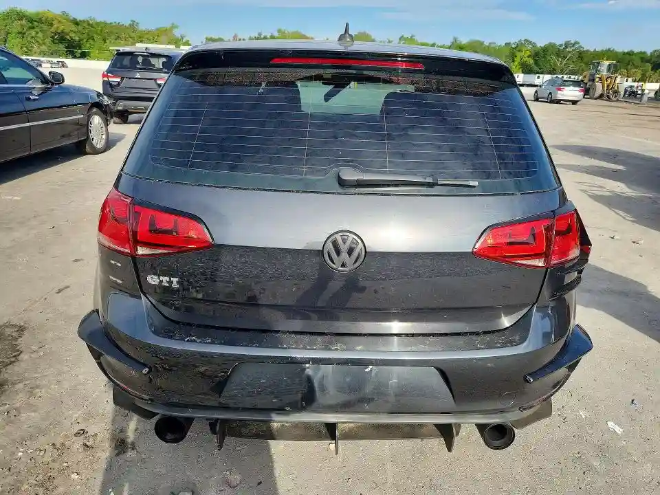 3VW4T7AU3FM009877 2015 VOLKSWAGEN GTI-5