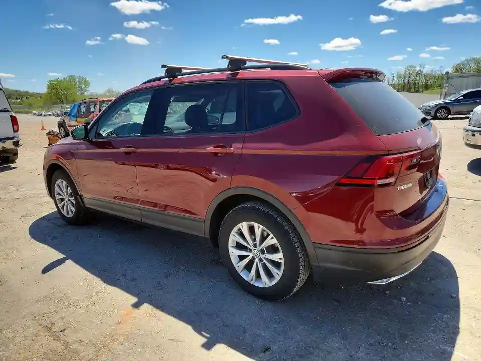 3VV1B7AX3JM146217 2018 VOLKSWAGEN TIGUAN-1