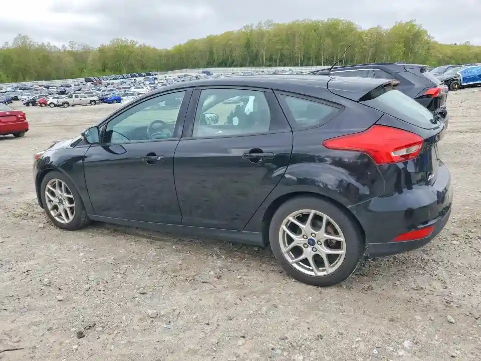 1FADP3K22GL295419 2016 FORD FOCUS-1